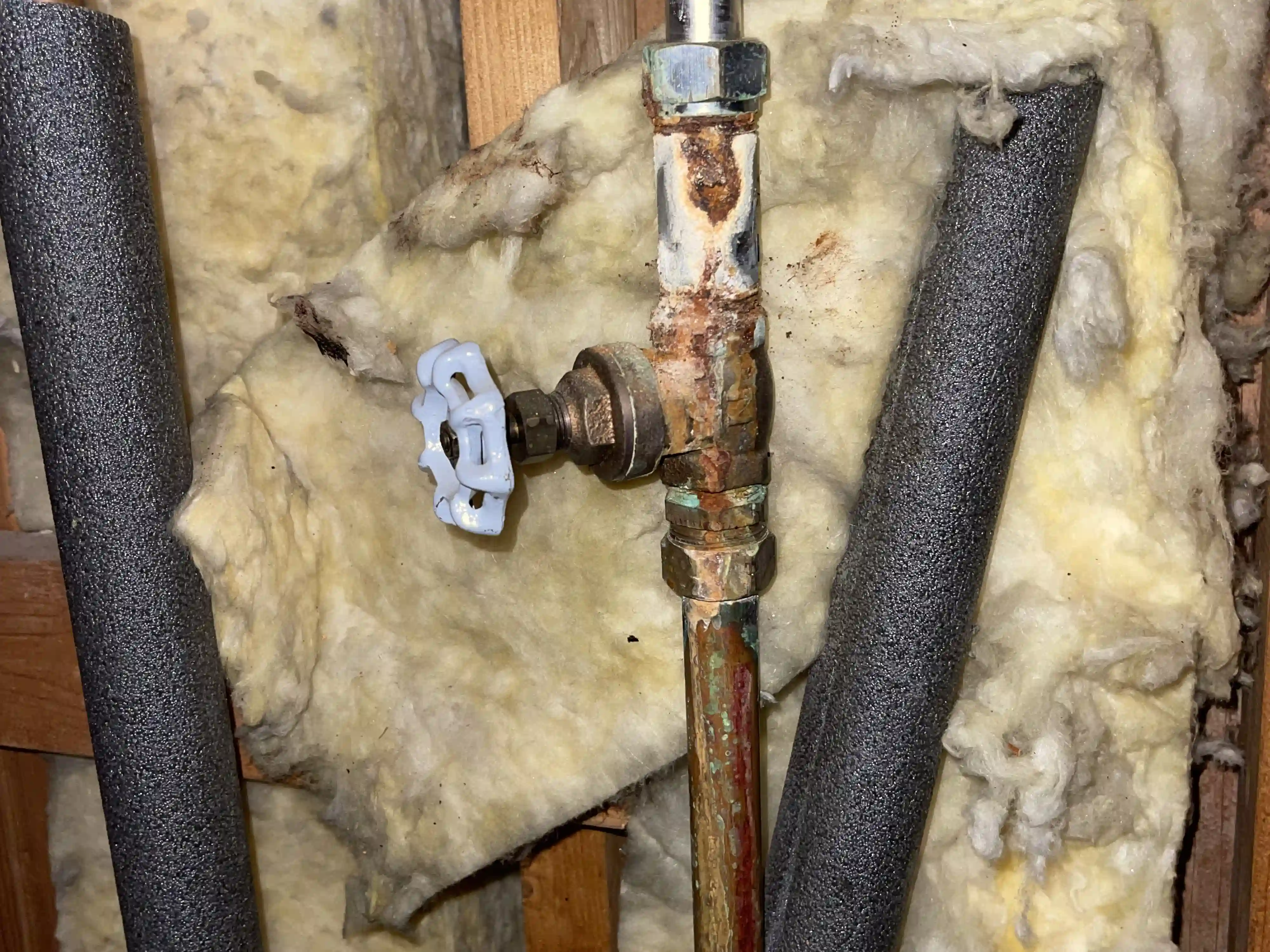 Water Heater Repair vs. Replacement in Houston: How to Know Which You Need