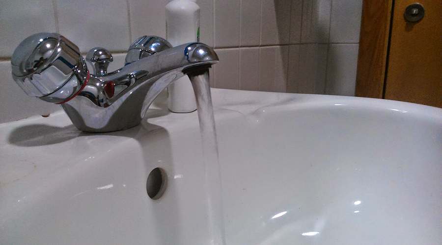 Low Water Pressure in Houston: Causes, Fixes & When to Call a Plumber